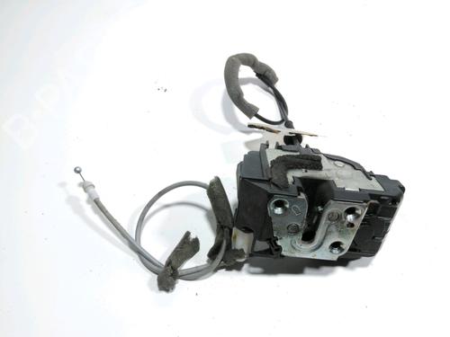 Used Front left lock NISSAN QASHQAI I (J10, NJ10) 1.5 dCi (110 hp) 28247989