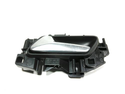 Used Front left interior door handle DS DS 3 / DS 3 CROSSBACK (UR_, UC_, UJ_) 1.5 BlueHDi 130 (UCYHZR) (130 hp) 28243024
