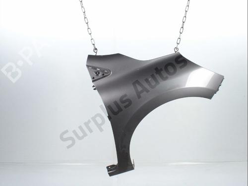 Used Right front fenders Right front fenders RENAULT CLIO IV (BH_) 1.5 dCi 90 (90 hp) 33750297 33750297