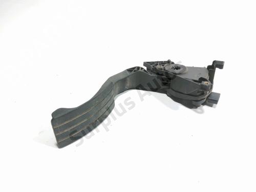 pedal-dacia-duster-hs_-2010-2011-2012-2013-2014-2015-2016-2017-2018-40251789 main image