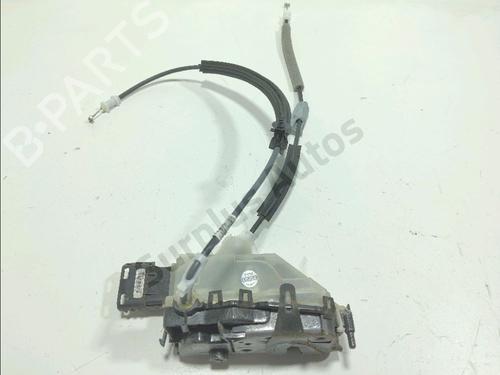 rear-left-lock-ds-ds-3-ds-3-crossback-ur_-uc_-uj_-2018-37712164 main image