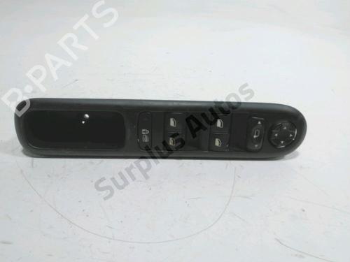 Used Left front window switch Left front window switch PEUGEOT 3008 I MPV (0U_) 1.6 HDi (112 hp) 34616929 34616929