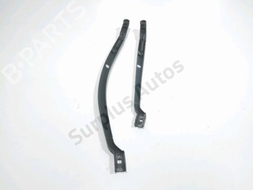 Used Front windshield wiper arm TOYOTA AVENSIS Saloon (_T27_) 2.0 D-4D (ADT270_, ADT270R) (126 hp) 28272194