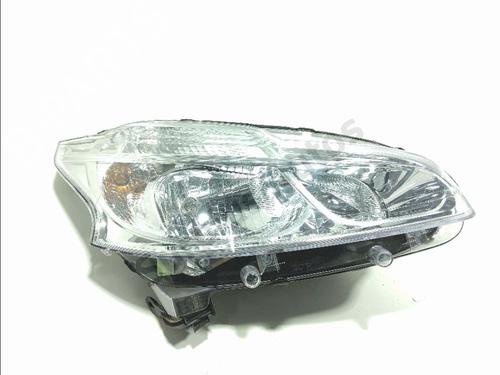 Used Right headlight PEUGEOT 208 I (CA_, CC_) 1.2 VTI 82 (82 hp) 31142909