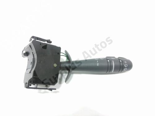 Comutador RENAULT TWINGO II (CN0_) 1.2 16V (CN04, CN0B) (75 hp) 31304671