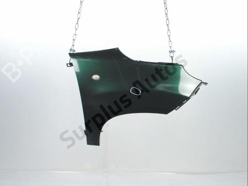 right-front-fenders-fiat-500l-351_-352_-2012-40059681 main image