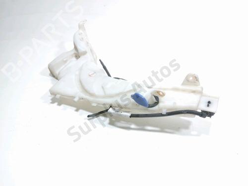 windscreen-washer-tank-ford-focus-ii-da_-hcp-dp-2004-2005-2006-2007-2008-2009-2010-2011-2012-2013-34504280 main image