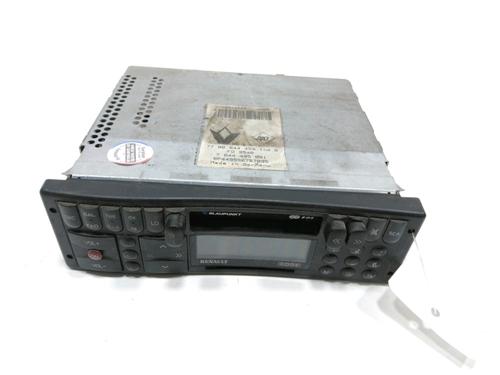 Used Radio RENAULT ESPACE II (J/S63_) 2.1 TD (J633, J634, J/S635, J/S63D) (88 hp) 30991972