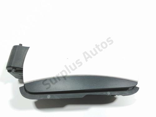 fuel-flap-citroen-c4-cactus-2014-28220168 main image