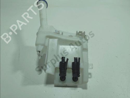 Used Windscreen washer tank Windscreen washer tank 37168521 37168521