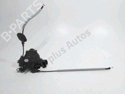 front-left-lock-renault-megane-e-tech-suv-2021-32655401 main image