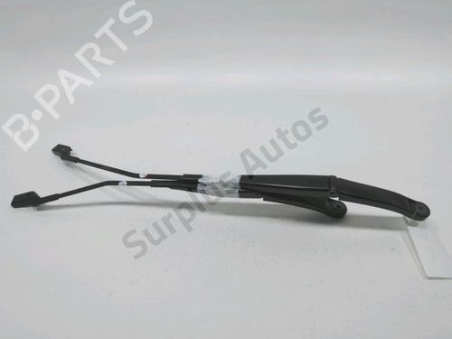 Used Front windshield wiper arm ALFA ROMEO GIULIETTA (940_) 2.0 JTDM (940.FXL1A) (140 hp) 31007977