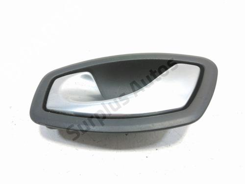 Maniglia interna anteriore sinistra Maniglia interna anteriore sinistra RENAULT MEGANE III Grandtour (KZ0/1) 1.9 dCi (KZ0J, KZ0N, KZ1S) (131 hp) 39706416 39706416