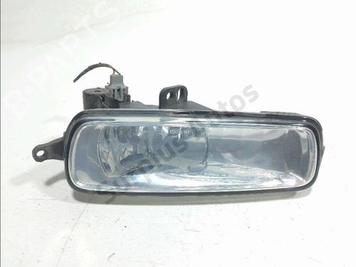 Used Left daytime light Left daytime light 39260745 39260745