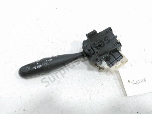 Used Headlight switch Headlight switch TOYOTA YARIS (_P1_) 1.0 (SCP10_, SCP10R) (65 hp) 30989198 30989198