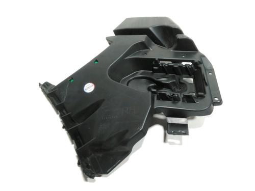 Used Rear bumper bracket VOLVO V40 Hatchback (525) D2 (120 hp) 28258545