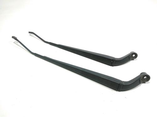 front-windshield-wiper-arm-toyota-corolla-_e12_-2001-2002-2003-2004-2005-2006-2007-2008-28271666 main image