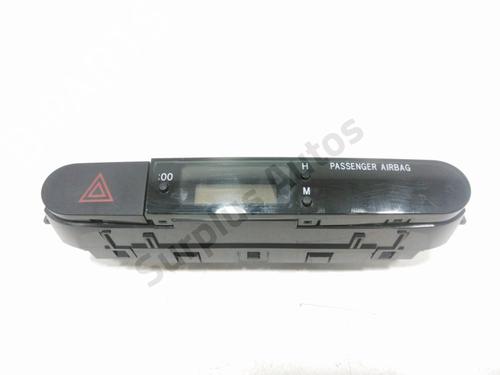 Bouton de warning TOYOTA URBAN CRUISER (_P1_) 1.4 D-4D (NLP110_, NLP110R) (90 hp) 30990282