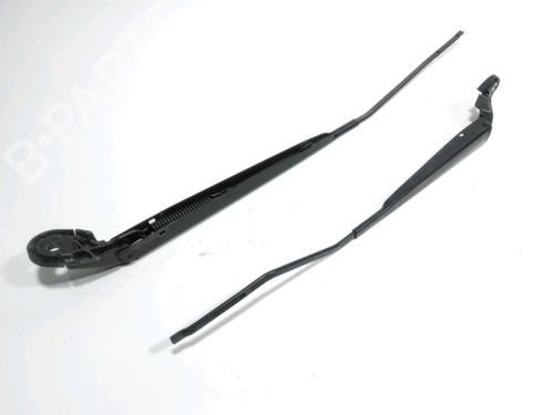 Used Front windshield wiper arm Front windshield wiper arm 28271832 28271832