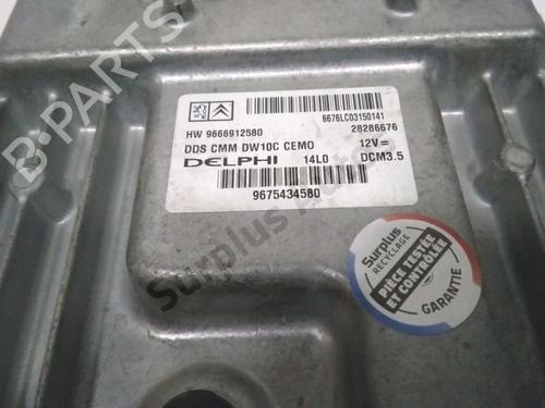 Engine control unit (ECU) PEUGEOT 3008 I MPV (0U_) 2.0 HDi | BP28221066M57