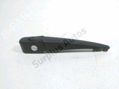 Used Rear windshield wiper arm PEUGEOT 5008 II (MC_, MJ_, MR_, M4_) 2.0 BlueHDi 150 (MJAHXW, MJAHXH, MJAHXN, MJAHXV, MJAHXG) (150 hp) 31694352