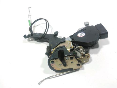 Used Front left lock TOYOTA RAV 4 II (_A2_) 2.0 D 4WD (CLA20_, CLA21_, CLA20R, CLA21R) (116 hp) 28247975