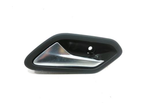 Used Rear left interior door handle DACIA DUSTER (HM_) 1.5 dCi 115 4x4 (HMAD) (116 hp) 31000008