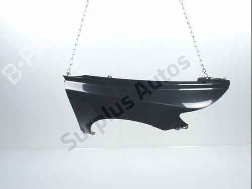 right-front-fenders-volvo-v50-545-2003-2004-2005-2006-2007-2008-2009-2010-2011-2012-37771612 main image
