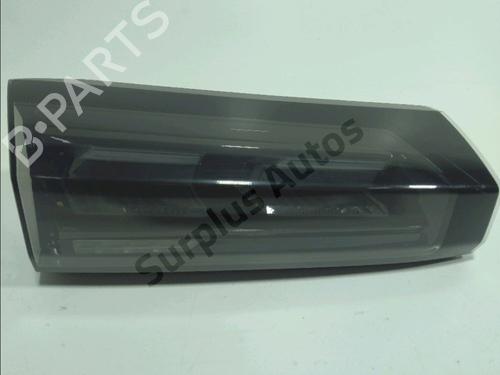 Farolim esquerdo da mala Farolim esquerdo da mala PEUGEOT 2008 II (UD_, US_, UY_, UJ_, UR_, UC_) 1.2 PureTech 100 (USHNK) (101 hp) 33262086 33262086