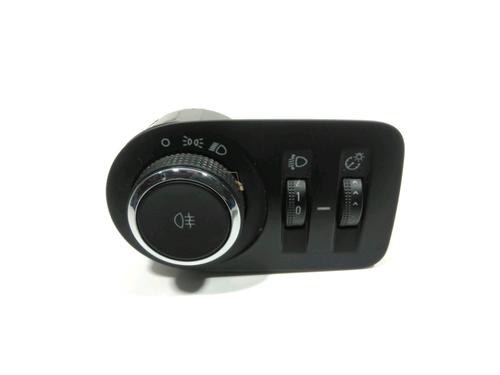 Used Headlight switch OPEL CORSA D (S07) 1.3 CDTI (L08, L68) (75 hp) 28228604
