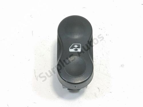 Used Left front window switch DACIA SANDERO 1.5 dCi (68 hp) 32226552