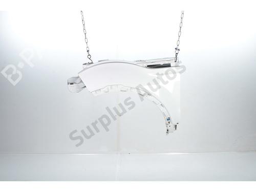 Guarda-lamas esquerdo Guarda-lamas esquerdo 37771778 37771778