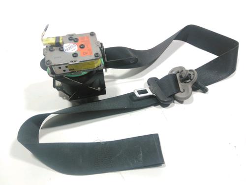 Used Front right seatbelt Front right seatbelt TOYOTA YARIS (_P9_) 1.4 D-4D (NLP90_, NLP90R) (90 hp) 28233154 28233154