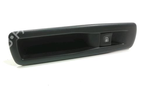 Used Right rear window switch RENAULT MEGANE III Hatchback (BZ0/1_, B3_) 1.5 dCi (BZ09, BZ0D, BZ1W, BZ29, BZ14) (110 hp) 28249920