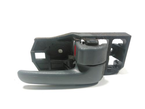 Used Front right interior door handle Front right interior door handle 28242719 28242719