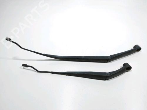 Used Front windshield wiper arm Front windshield wiper arm 37790016 37790016
