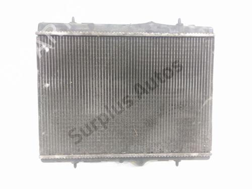 water-radiator-peugeot-307-break-3e-2002-2003-2004-2005-2006-2007-2008-2009-36854104 main image