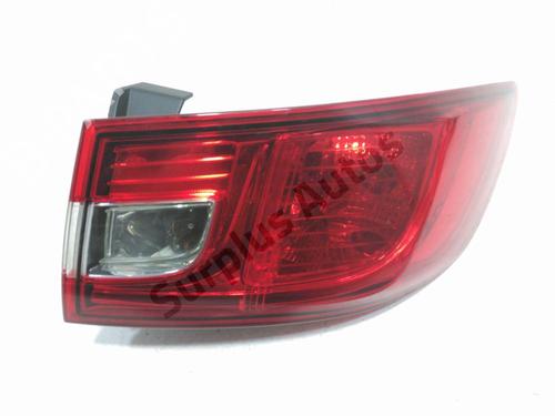 right-taillight-renault-clio-iv-bh_-2012-2013-2014-2015-2016-2017-2018-2019-2020-2021-40060805 main image