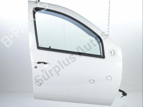 right-front-door-dacia-duster-hs_-2010-2011-2012-2013-2014-2015-2016-2017-2018-32279813 main image