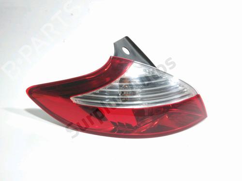 Used Left taillight Left taillight RENAULT MEGANE III Hatchback (BZ0/1_, B3_) 1.5 dCi (BZ09, BZ0D, BZ1W, BZ29, BZ14) (110 hp) 40060910 40060910