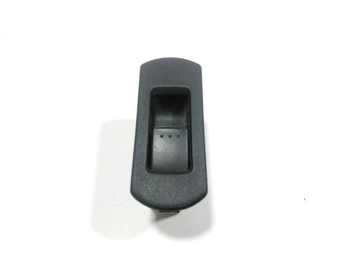 Used Left rear window switch Left rear window switch MAZDA 5 (CR) 2.0 CD (CR19) (110 hp) 37781070 37781070