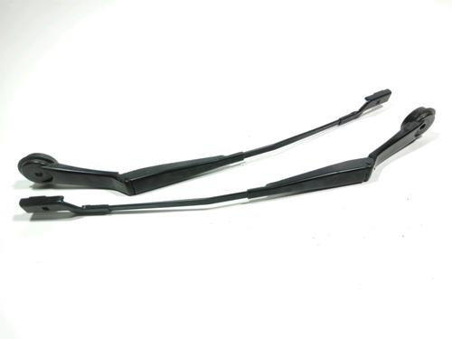 Used Front windshield wiper arm FORD FOCUS III 1.0 EcoBoost (125 hp) 28271639