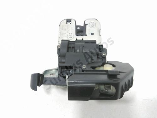 Used Tailgate lock AUDI A3 Sportback (8PA) 1.6 TDI (105 hp) 31001722