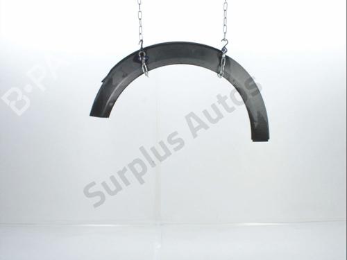 Used Front left wheel arch trim MINI MINI (R56) Cooper (120 hp) 31964229