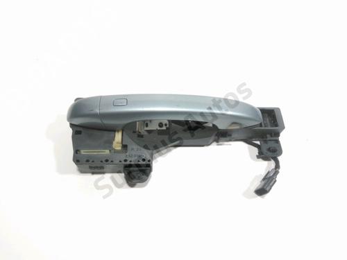 front-right-exterior-door-handle-renault-megane-iv-hatchback-b9amn_-2015-37774535 main image