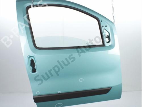 Used Right front door FIAT QUBO (225_) 1.3 D Multijet (225AXG1A, 225CXG1A, 225AXG11, 225CXG11) (80 hp) 30958225
