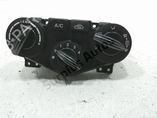 Used Climate control KIA RIO II (JB) 1.5 CRDi (110 hp) 30988700