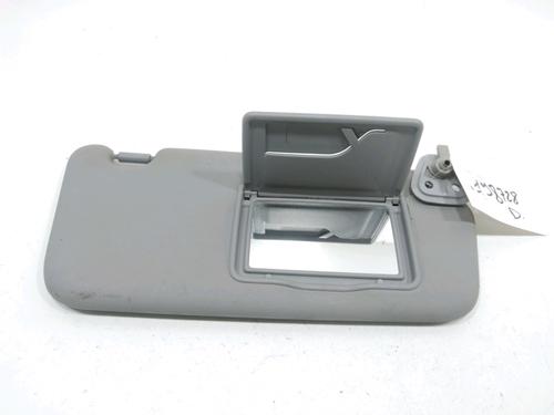 Used Right sun visor Right sun visor 31002664 31002664