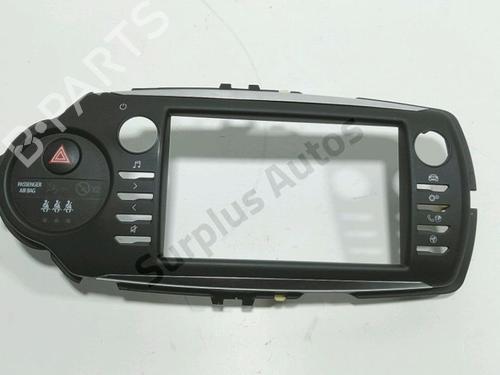 Used Warning switch Warning switch TOYOTA YARIS (_P13_) 1.0 (KSP130) (72 hp) 40213122 40213122