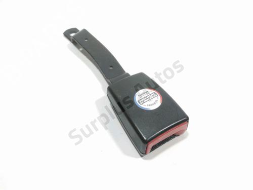 Used Seat buckle VW POLO (9N_, 9A_) 1.9 SDI (64 hp) 28234775